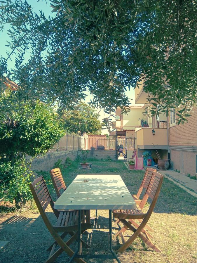 Casa Flora Appartamento Con Giardino 菲乌米奇诺 外观 照片